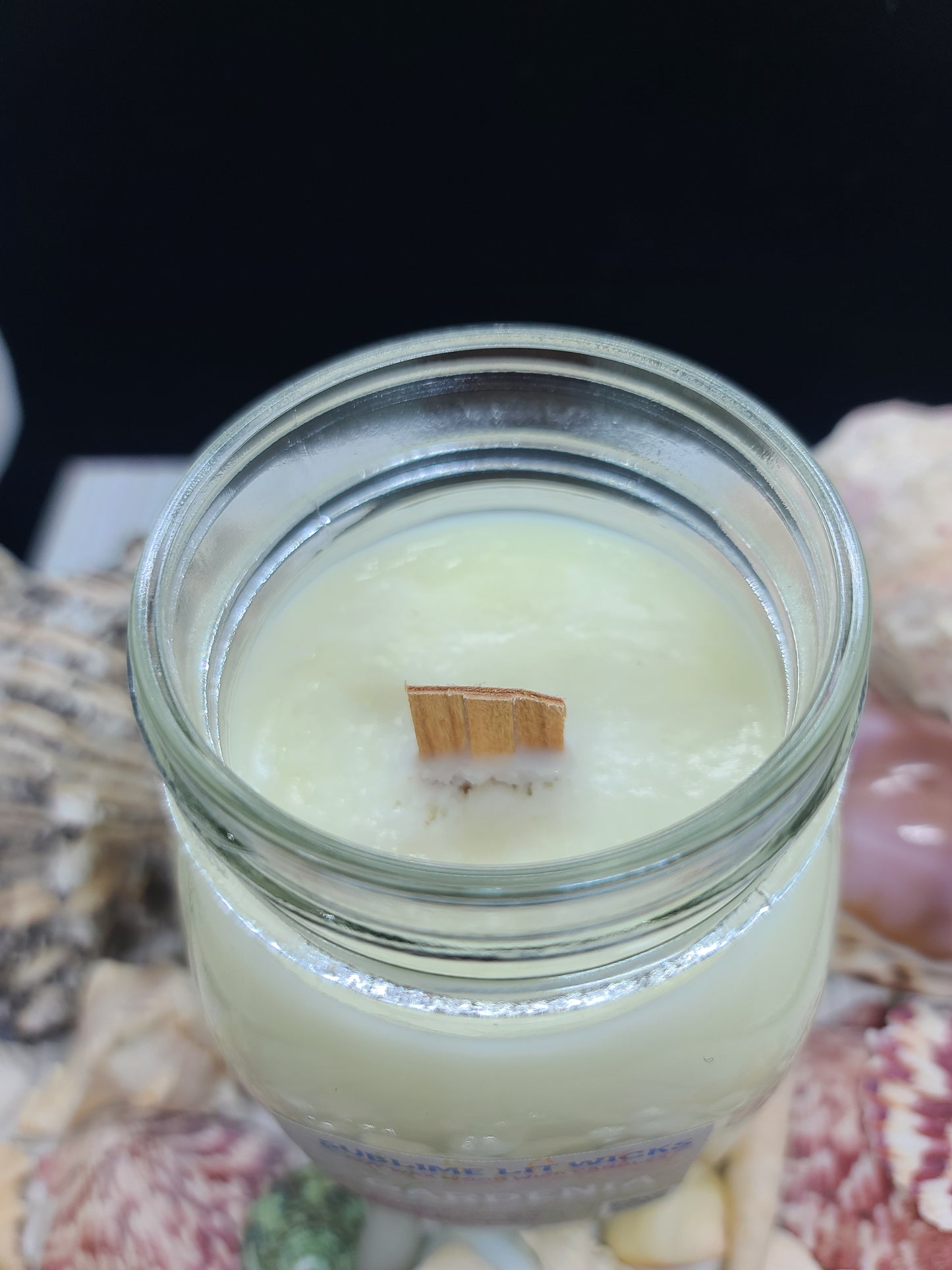 GARDENIA SCENTED CANDLE 16OZ JAR